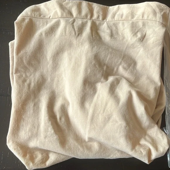 SPANXsculpt™ Seamless Power High-Waisted Mid-Thigh Short - Picture 3 of 5